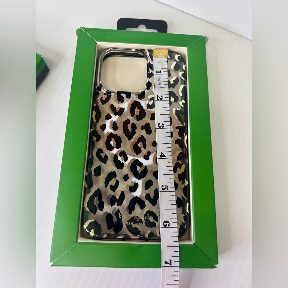 โ ๏ธโKate Spadeโ NIB IPhone 15 Pro Max Leopard Black/Gold Print Case for MagSafe - Picture 7 of 10